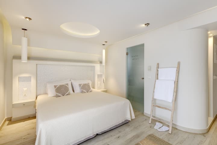 Kouros Art Hotel - Adults Only