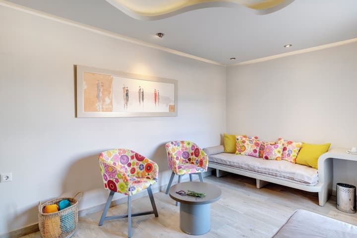 Kouros Art Hotel - Adults Only