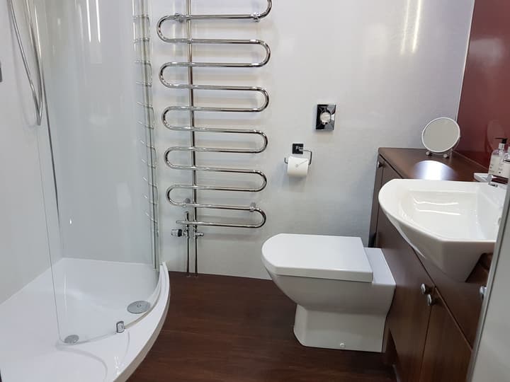 Lauderville Guest House