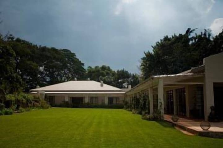 Kings Walden Garden Manor