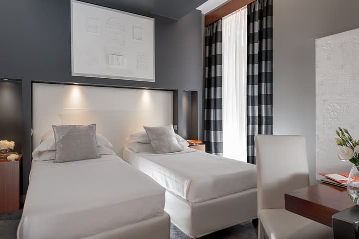 Hotel Metropolis