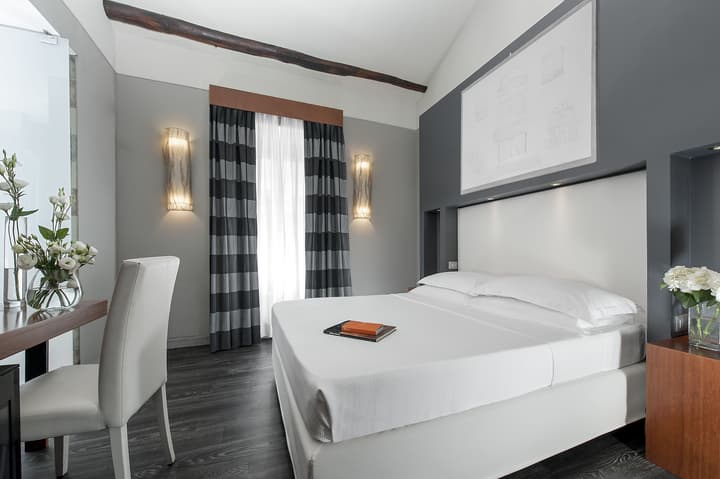Hotel Metropolis