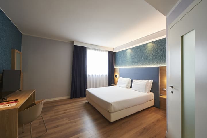 NEO Hotel