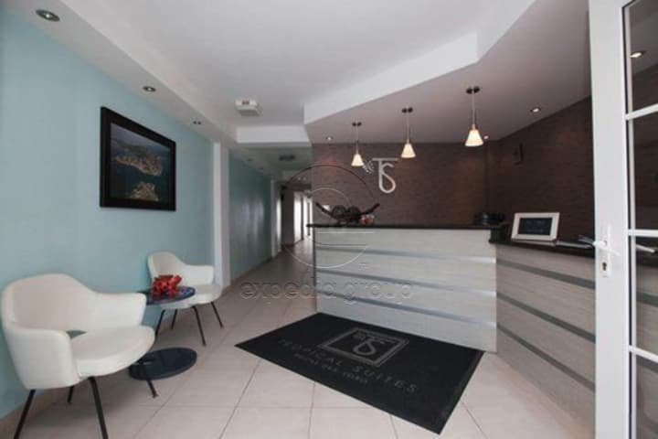 Tropical Suites Hotel