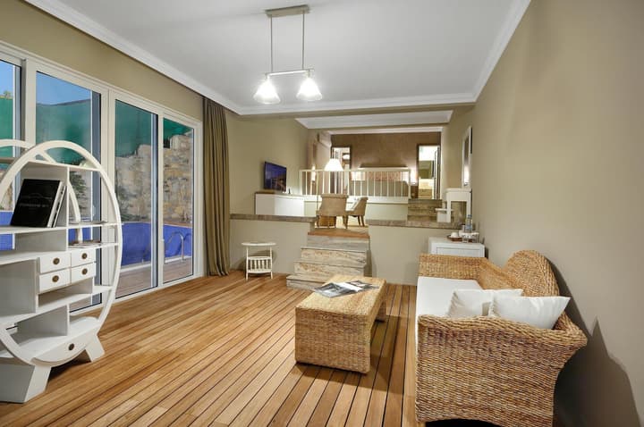 Sarpedor Boutique Hotel