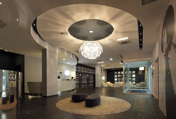 Holiday Inn Milan Nord Zara by IHG