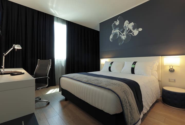 Holiday Inn Milan Nord Zara by IHG