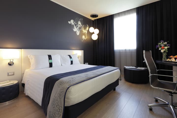 Holiday Inn Milan Nord Zara by IHG