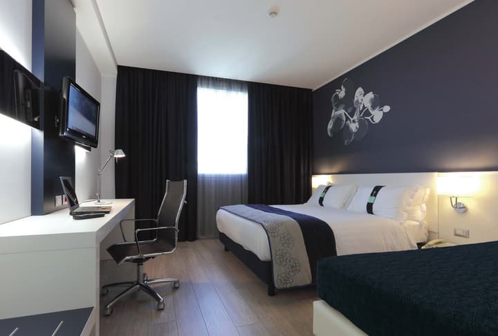 Holiday Inn Milan Nord Zara by IHG