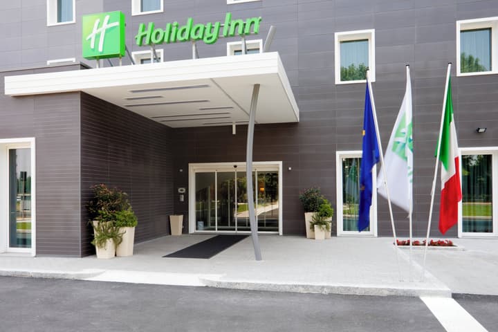 Holiday Inn Milan Nord Zara by IHG