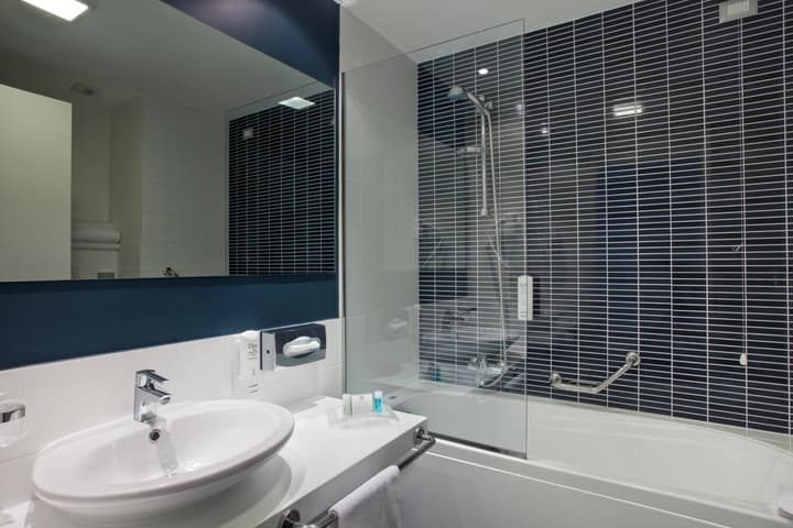 Holiday Inn Milan Nord Zara by IHG