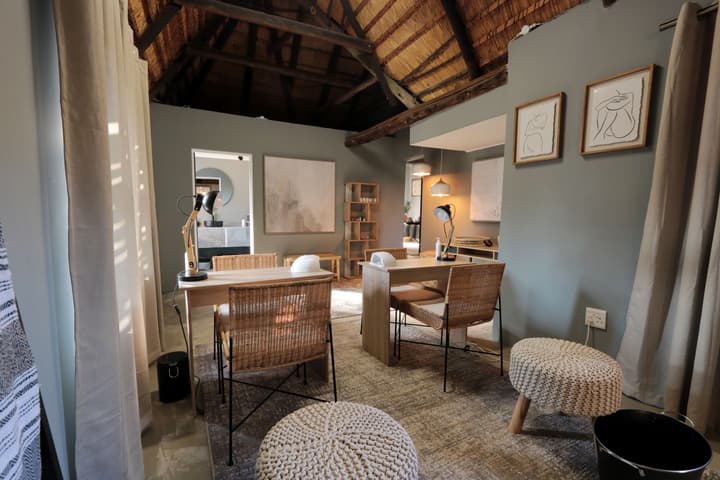 Tshukudu Game Lodge
