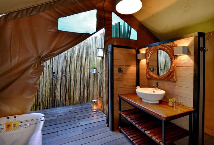 Tshukudu Game Lodge