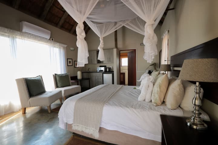 Tshukudu Game Lodge