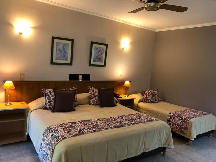 Orquideas Hotel & Cabañas