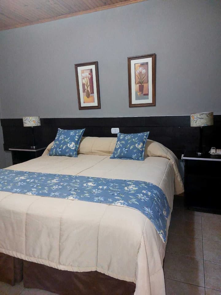 Orquideas Hotel & Cabañas