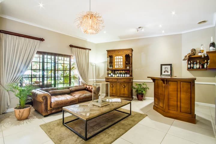 Hlangana Lodge