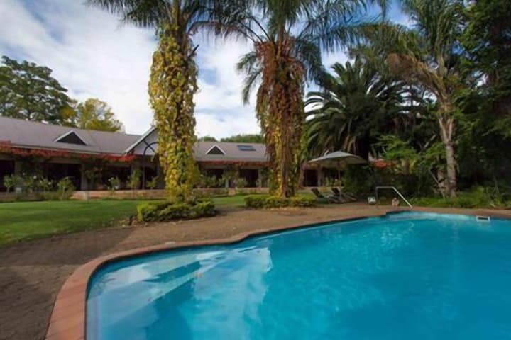 Hlangana Lodge