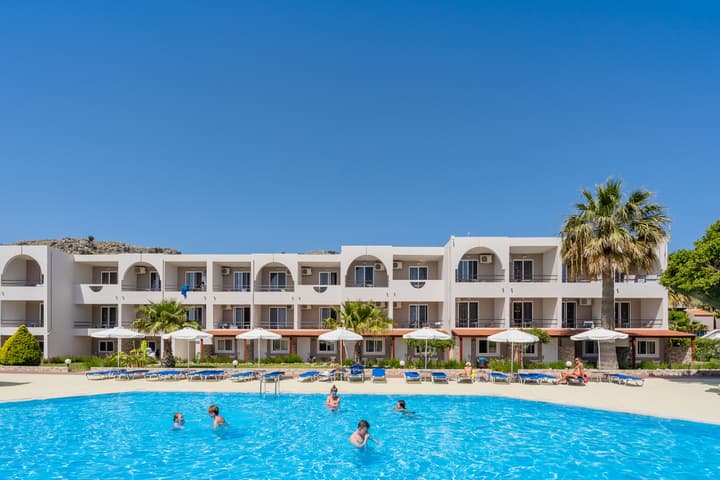 Lardos Bay