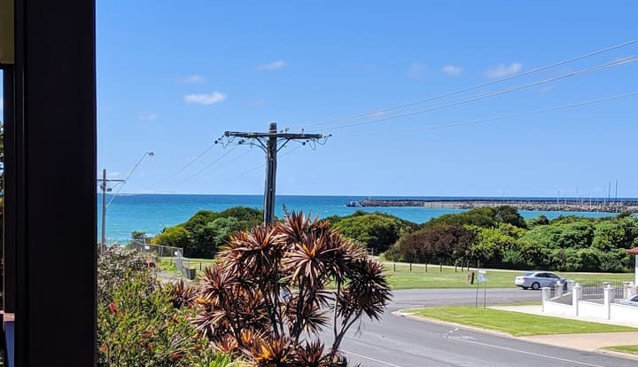 Seaview Motel and Apartments