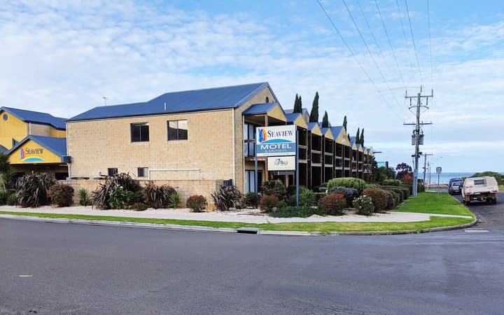Seaview Motel and Apartments