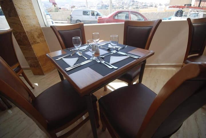 Sharah Mountains Hotel