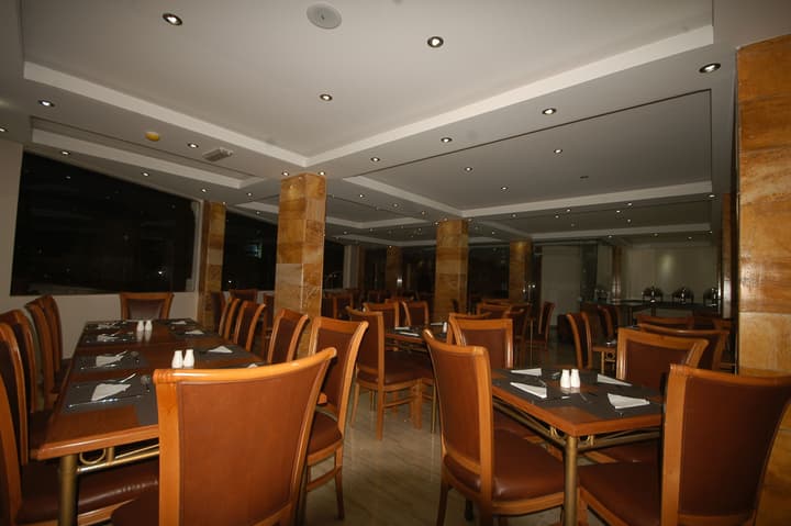 Sharah Mountains Hotel