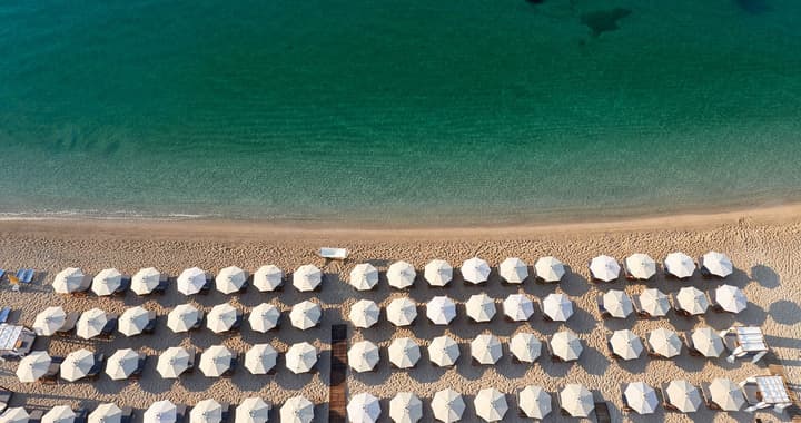Lichnos Beach Hotel & Suites