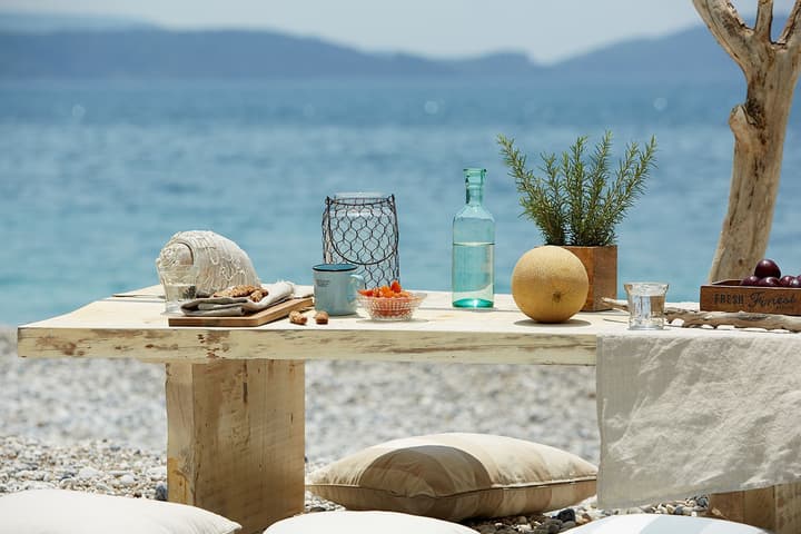 Lichnos Beach Hotel & Suites