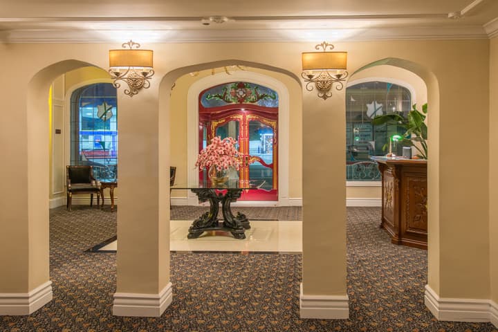 Hollywood Historic Hotel