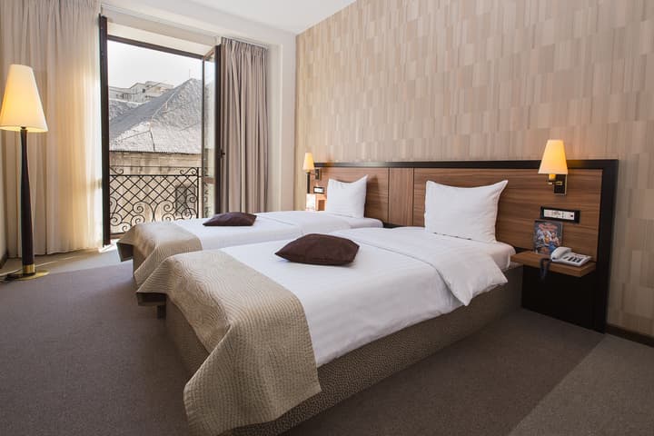 Dor Bucharest, Curio Collection by Hilton
