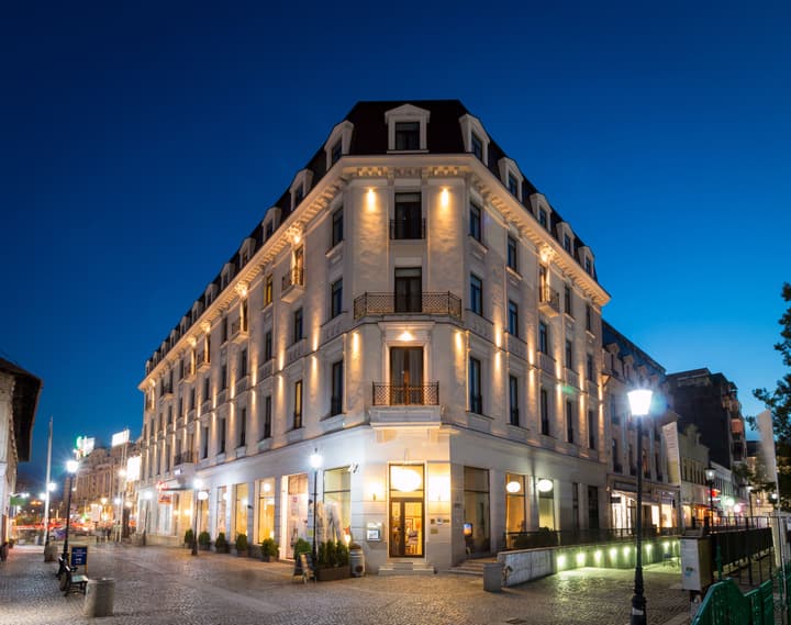 Dor Bucharest, Curio Collection by Hilton