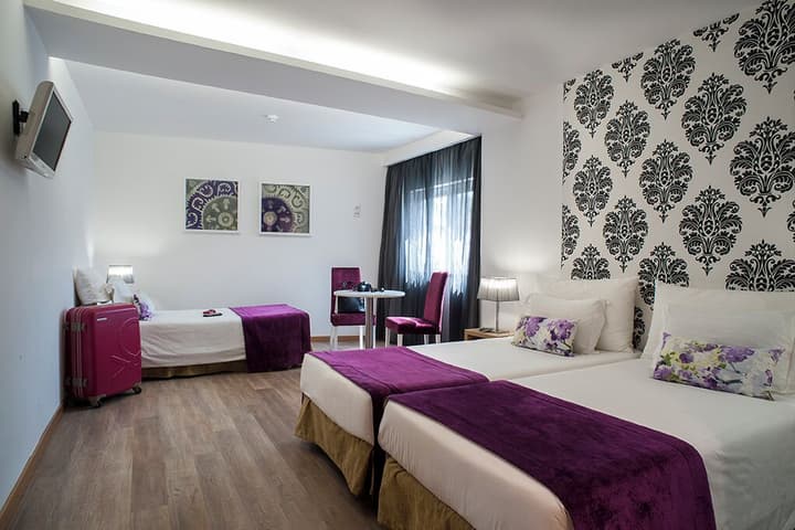 Hotel Genesis