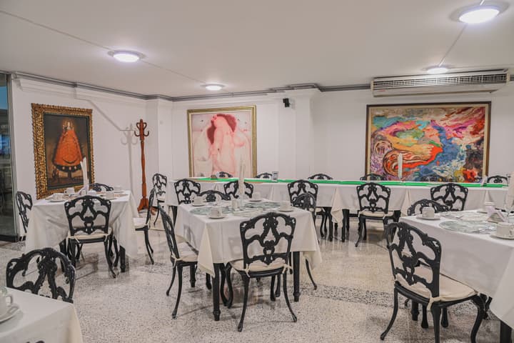 TAMA Hotel Granada Real Cali