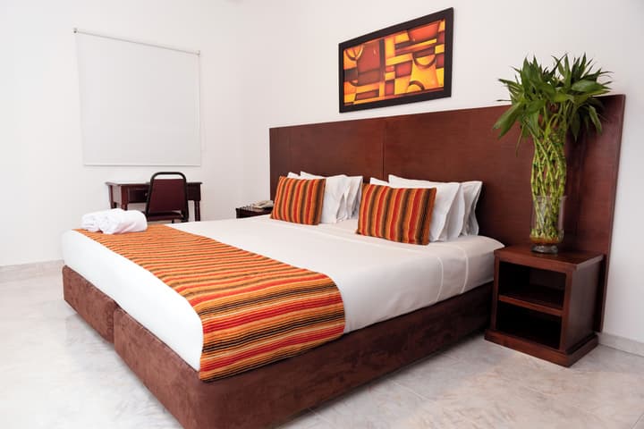 TAMA Hotel Granada Real Cali