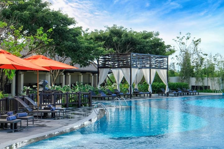 Crimson Resort and Spa Mactan