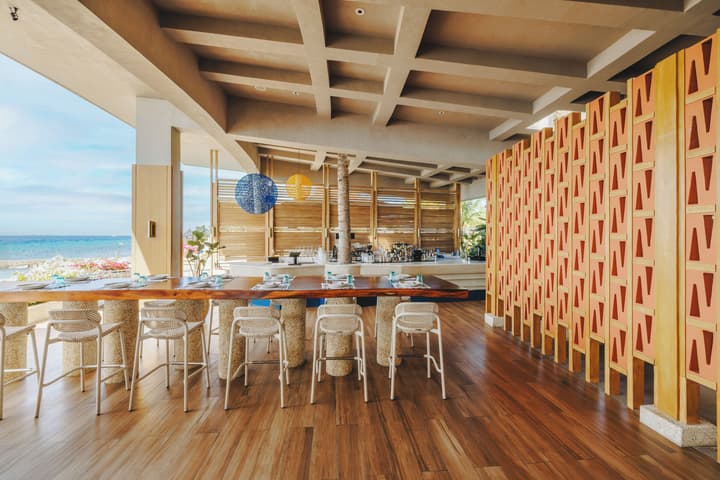Crimson Resort and Spa Mactan