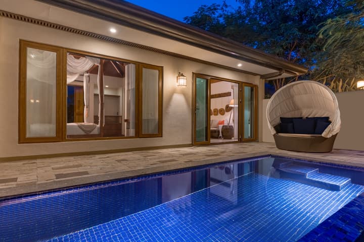 Crimson Resort and Spa Mactan