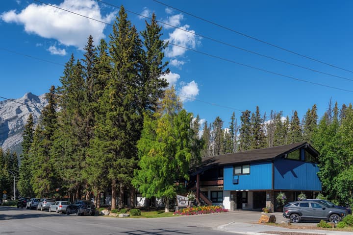 The Dorothy Motel