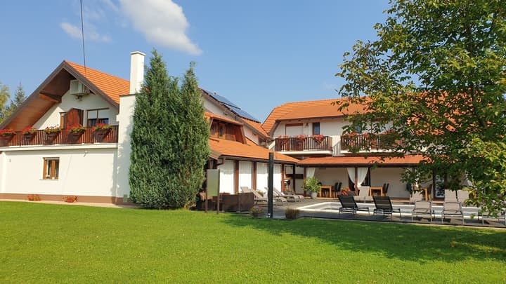 House Tina - Bed and Breakfast