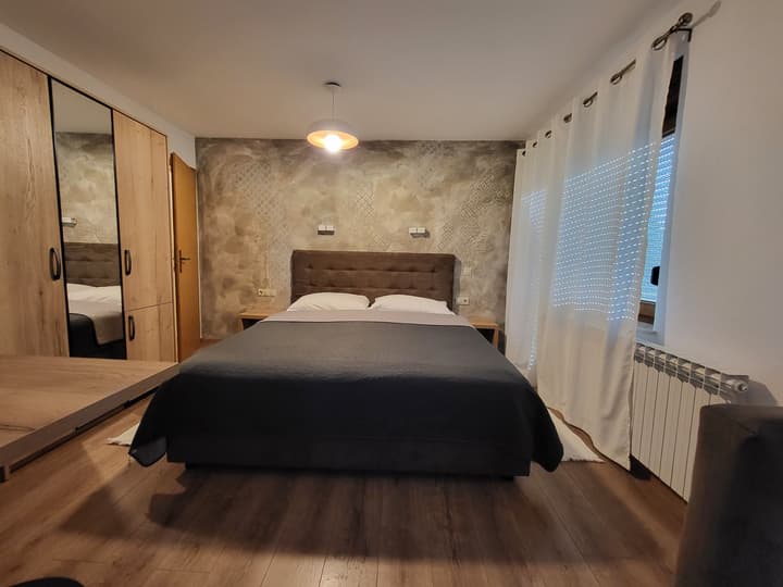 House Tina - Bed and Breakfast