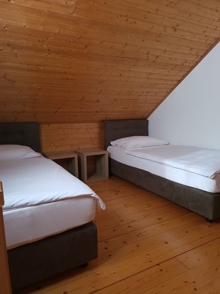 House Tina - Bed and Breakfast