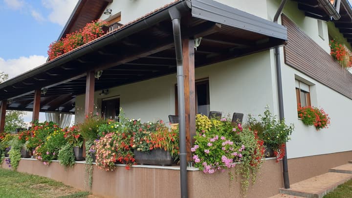 House Tina - Bed and Breakfast