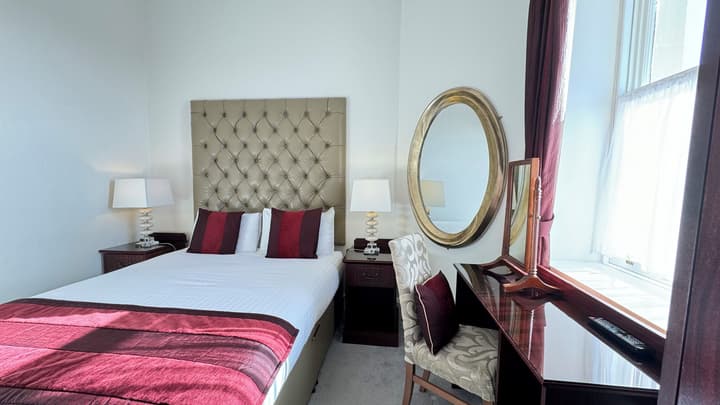 Invernairne Guest House
