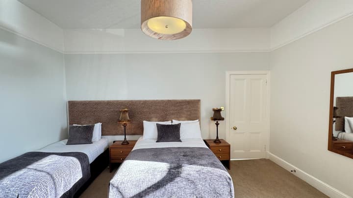 Invernairne Guest House