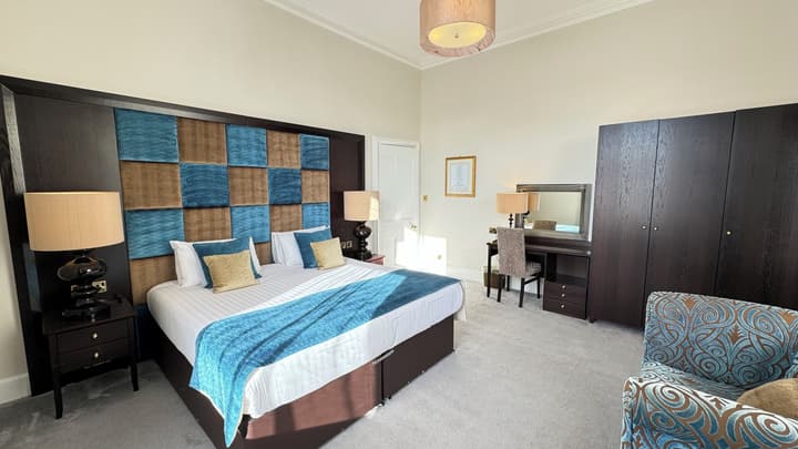 Invernairne Guest House