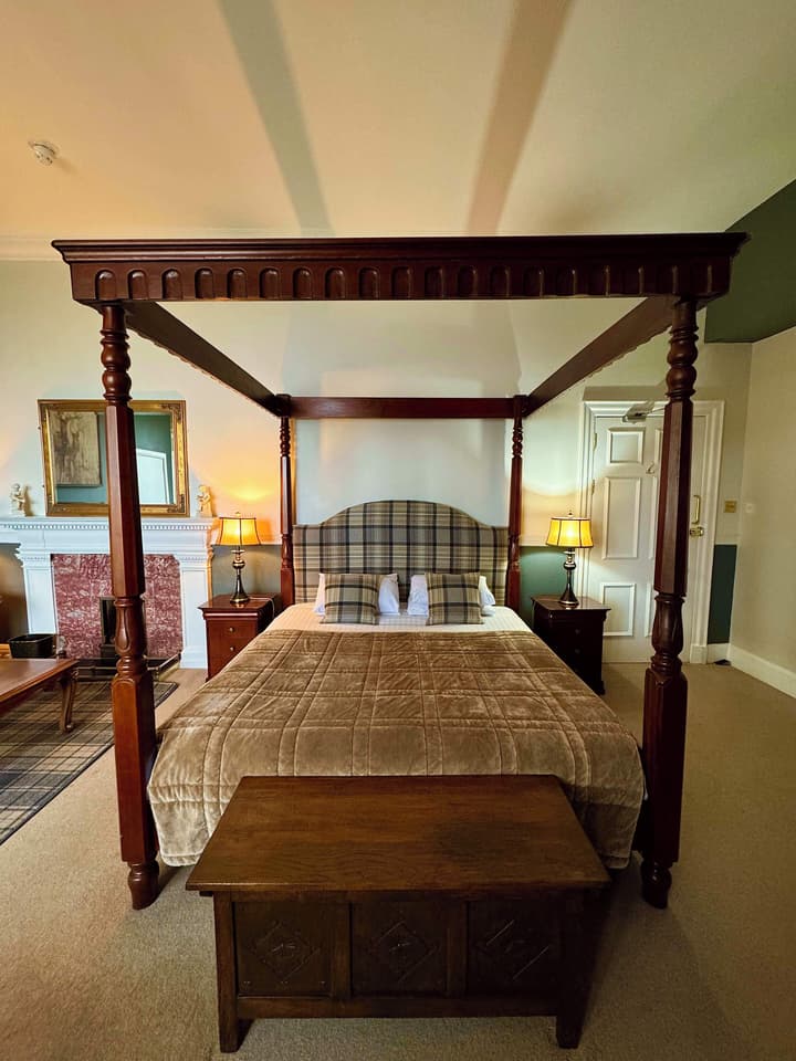 Invernairne Guest House
