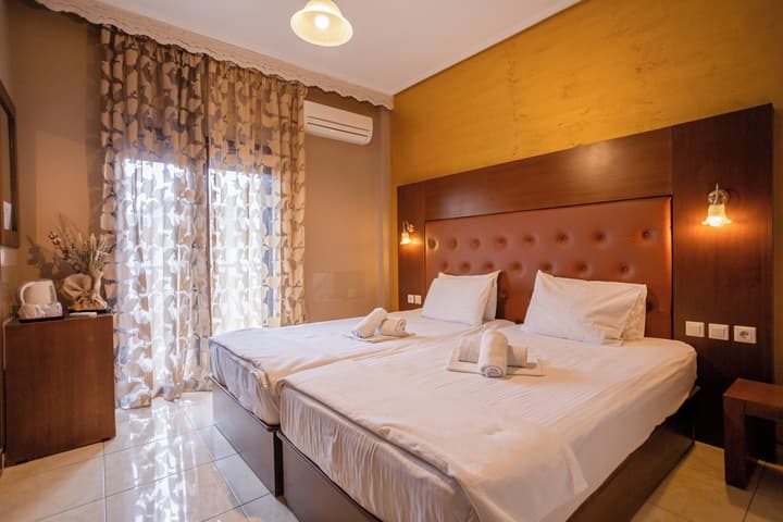 Toti Boutique Rooms
