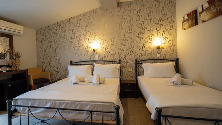 Toti Boutique Rooms