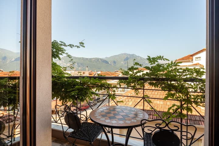 Toti Boutique Rooms